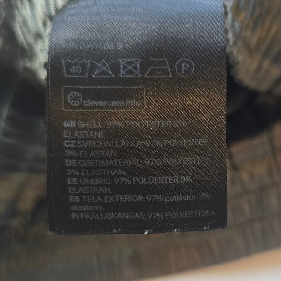 M H&M Green Satin Athletic Shorts Elastic Waistband Womens Size 4 Shimmer Soft - Picture 8 of 9